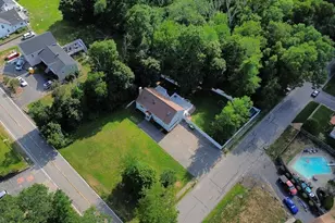 40 Poquanticut Ave, Easton, MA 02334 - Photo 8