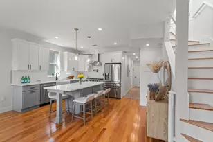 284 Sumner St, Boston, MA 02128 - Photo 28
