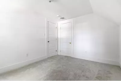 146A W Division St, Braintree, MA 02184 - Photo 18