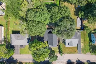 146A W Division St, Braintree, MA 02184 - Photo 34