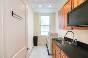 118 Pleasant St, Marblehead, MA 01945 - Photo 32