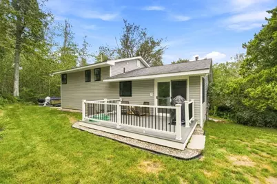 118 Horseneck Rd, Dartmouth, MA 02748 - Photo 4