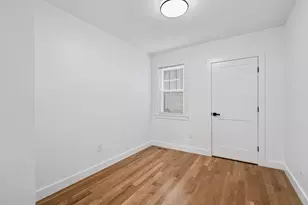 22 Berlin St, Quincy, MA 02170 - Photo 12