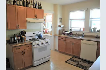 8 Mapleton St #8, Boston, MA 02135 - Photo 6