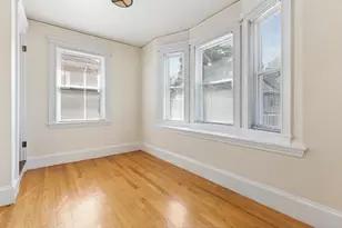 8 Mapleton St, Boston, MA 02135 - Photo 12