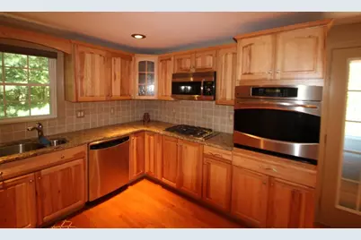 10 Patriot Ln, Whitman, MA 02382 - Photo 22