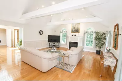 10 Patriot Ln, Whitman, MA 02382 - Photo 10