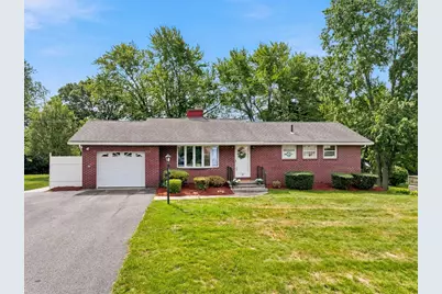 19 Champlain Dr, Hudson, MA 01749 - Photo 1