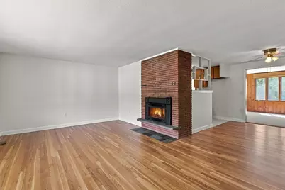 19 Champlain Dr, Hudson, MA 01749 - Photo 6