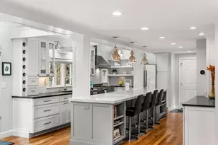 26 Summit Pl, Newburyport, MA 01950 - Photo 10