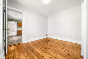 13 Knowlton St, Beverly, MA 01915 - Photo 8