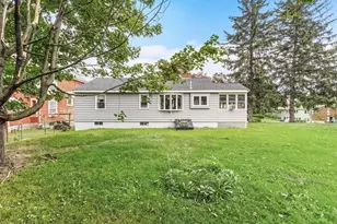 76 Forest St, Lowell, MA 01851 - Photo 26