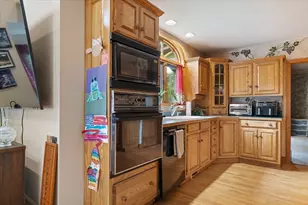 215 S Main St, Orange, MA 01364 - Photo 14