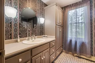 215 S Main St, Orange, MA 01364 - Photo 26