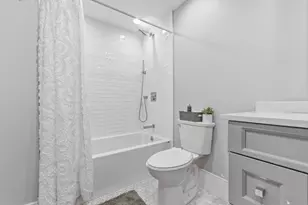 377 W First St, Boston, MA 02127 - Photo 24