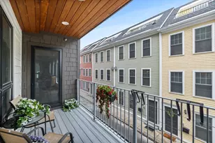 377 W First St, Boston, MA 02127 - Photo 12