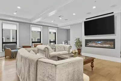 377 W 1st St #5, Boston, MA 02127 - Photo 8