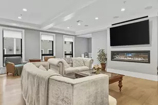 377 W First St, Boston, MA 02127 - Photo 8