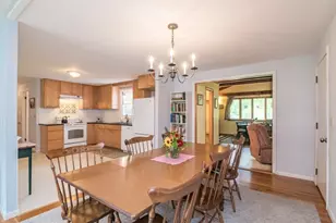 90 Columbia Dr, Amherst, MA 01002 - Photo 10