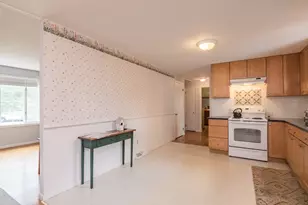 90 Columbia Dr, Amherst, MA 01002 - Photo 12