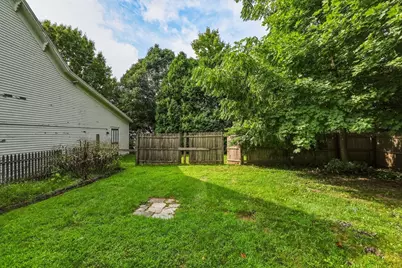 11 School St, Sunderland, MA 01375 - Photo 4