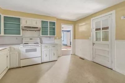 11 School St, Sunderland, MA 01375 - Photo 14