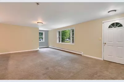 125 Drew Blvd, Orange, MA 01364 - Photo 10