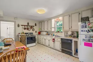 29 Laurel St, Arlington, MA 02476 - Photo 6