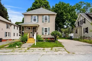 24 Vernon St, Haverhill, MA 01835 - Photo 2