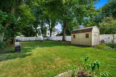 24 Vernon St, Haverhill, MA 01835 - Photo 32