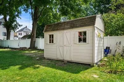 24 Vernon St, Haverhill, MA 01835 - Photo 34