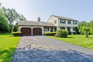 15 Fernwood Dr, Wilbraham, MA 01095 - Photo 1