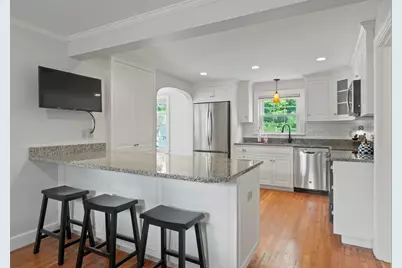 277 Vernon Street, Wakefield, MA 01880 - Photo 10