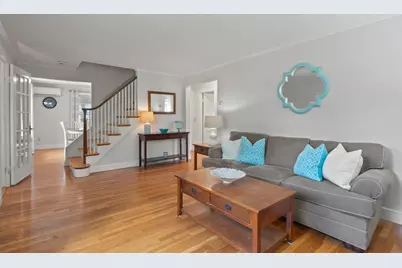 277 Vernon Street, Wakefield, MA 01880 - Photo 4