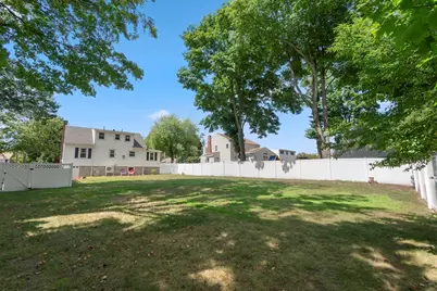 277 Vernon Street, Wakefield, MA 01880 - Photo 2