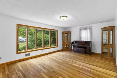 730 Lindsey St, Attleboro, MA 02703 - Photo 16