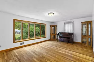 730 Lindsey St, Attleboro, MA 02703 - Photo 16