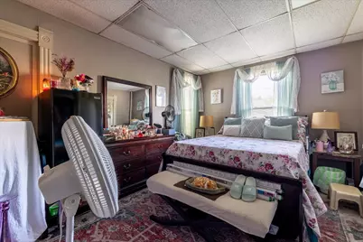 17 Rockdale St, Worcester, MA 01606 - Photo 12