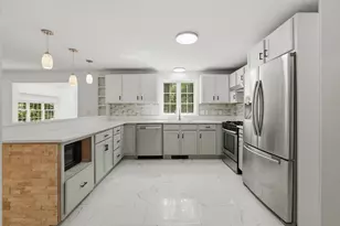 700 Main St, Wareham, MA 02571 - Photo 4