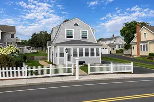 19 Priscilla Beach Rd, Plymouth, MA 02360 - Photo 2