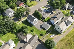 11 Newton St, Montague, MA 01349 - Photo 32