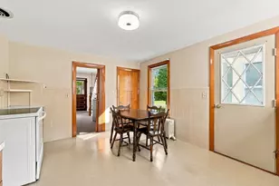 11 Newton St, Montague, MA 01349 - Photo 10