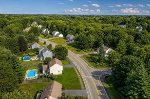 239 Presidential Dr, Abington, MA 02351 - Photo 4