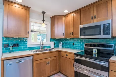 2 Lakeview Ave, Granby, MA 01033 - Photo 10