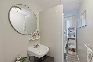 126 Princeton St, New Bedford, MA 02745 - Photo 6