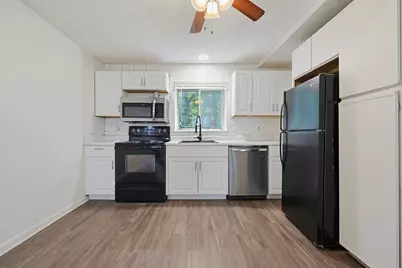 5455 N Main St #11A, Fall River, MA 02720 - Photo 16