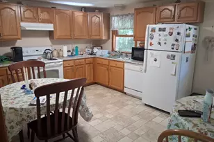 167 Froman St, Athol, MA 01331 - Photo 6