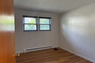 585 Burncoat, Worcester, MA 01606 - Photo 12