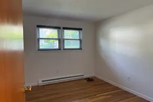585 Burncoat, Worcester, MA 01606 - Photo 12