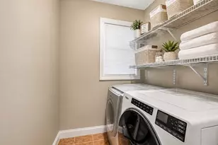 27 Hillock St, Boston, MA 02131 - Photo 30